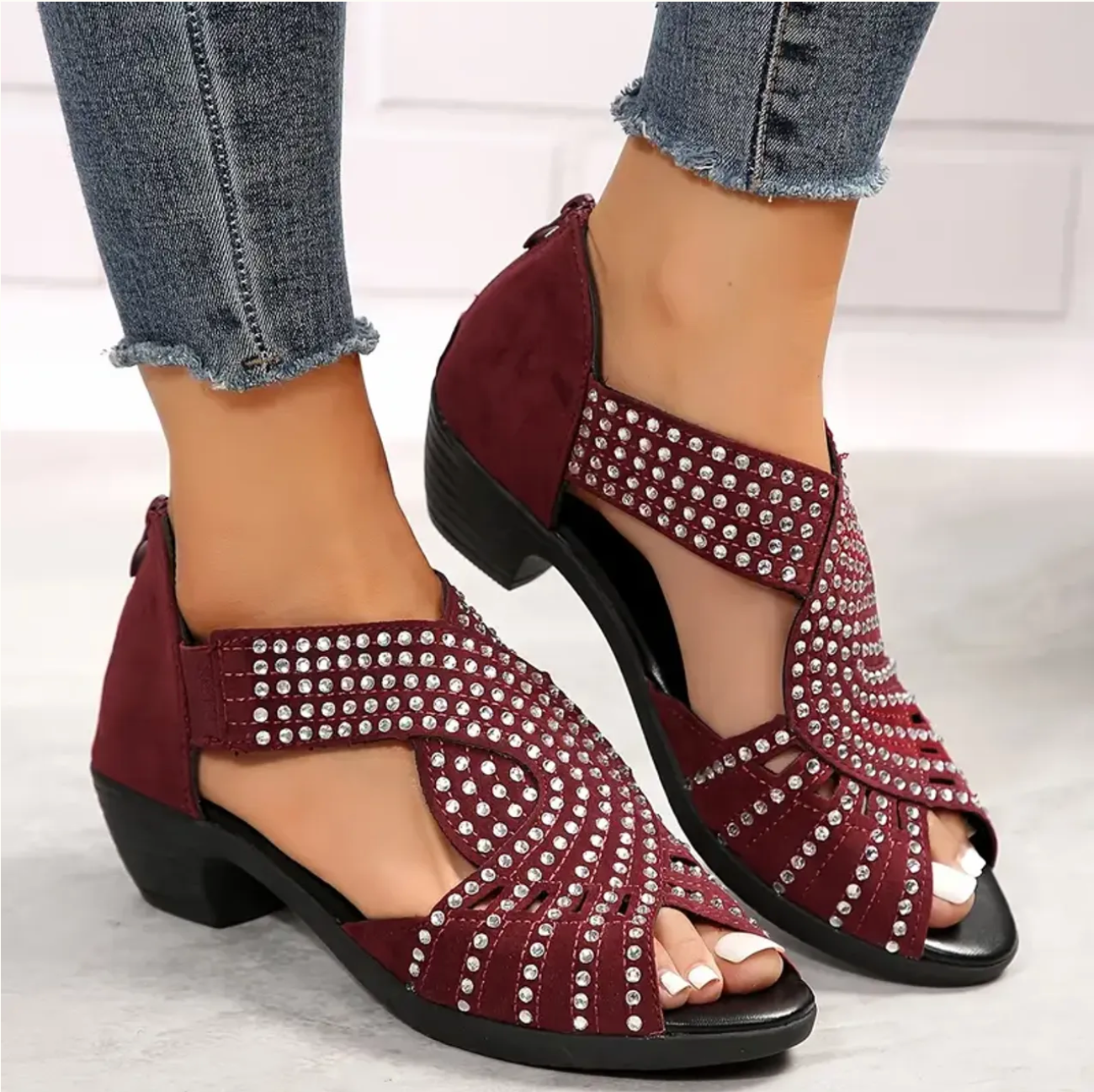 🔥Last Day Promotion 70% OFF🔥 Orthopedic Low Heel Cut-Out Sandals
